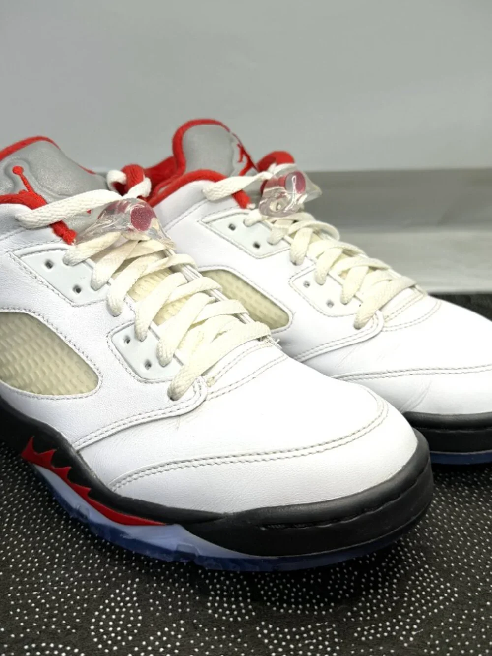 Nike Air Jordan 5 Low “Fire Red” Retro Golf Shoes CU4523-100 Men’s Size 8.5